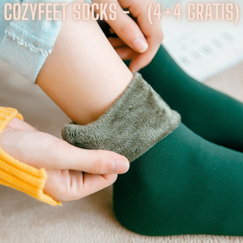 Groene CozyFeetSocks winter Velvet Socks aan voeten