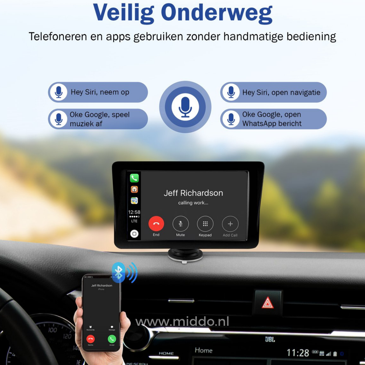 CarPlay die op dashboard staat en met tekst hoe je kan bellen met de CarPlay en je mobiel via bluetooth.